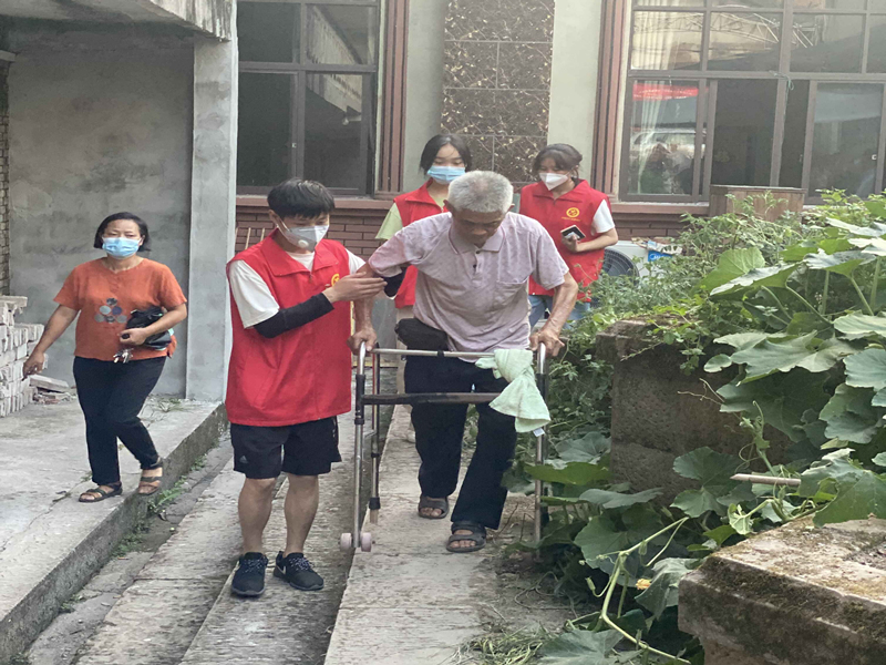 志愿服务图片2_副本.jpg
