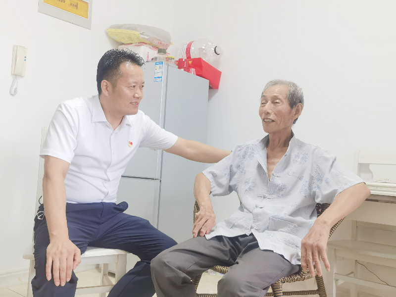 杨正银.jpg