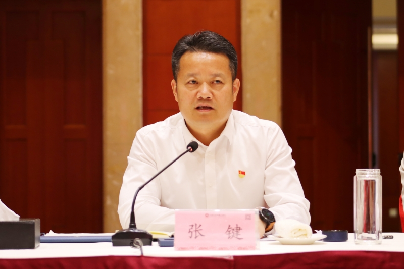 张总_副本.jpg