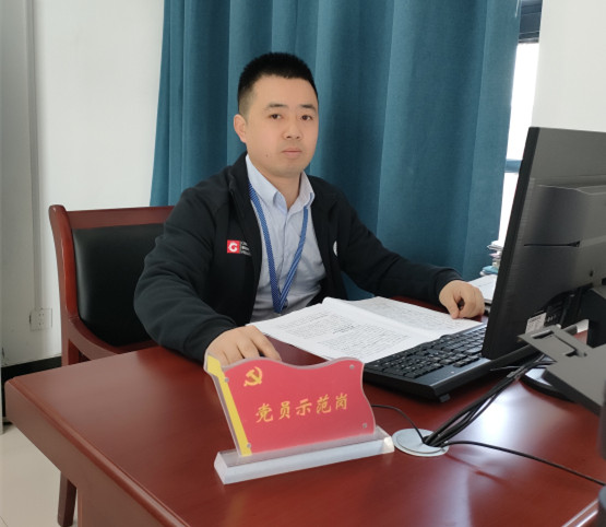 江东波_副本.jpg