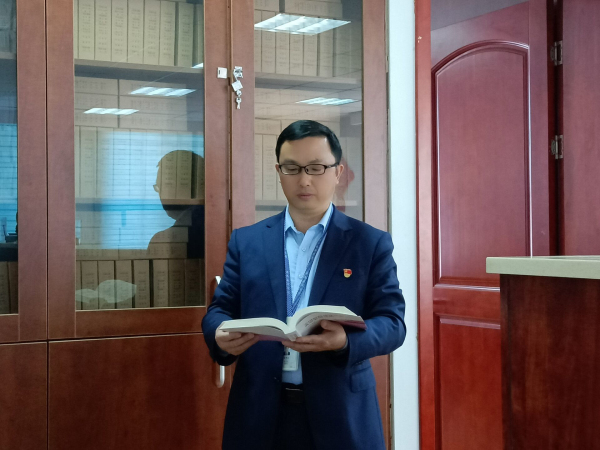 刘伟杰.jpg
